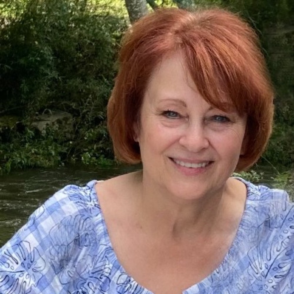Meet your Posher, Nancy